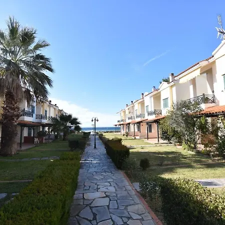 Pandora Sea Side Maisonette, Holiday home *