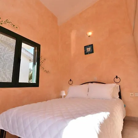 Pandora Sea Side Maisonette, Holiday home