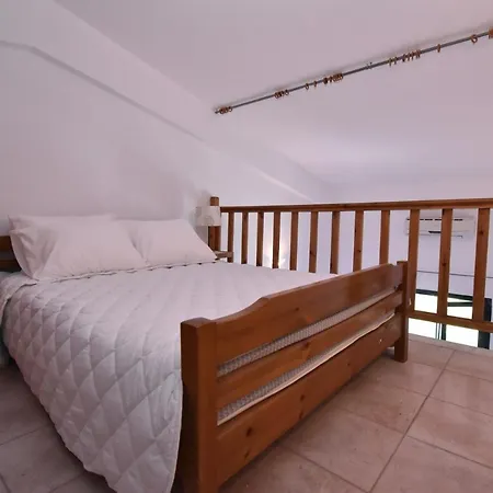 Holiday home Pandora Sea Side Maisonette, Nikiti (Sithonia)