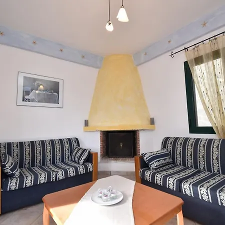 Holiday home Pandora Sea Side Maisonette, Nikiti (Sithonia)